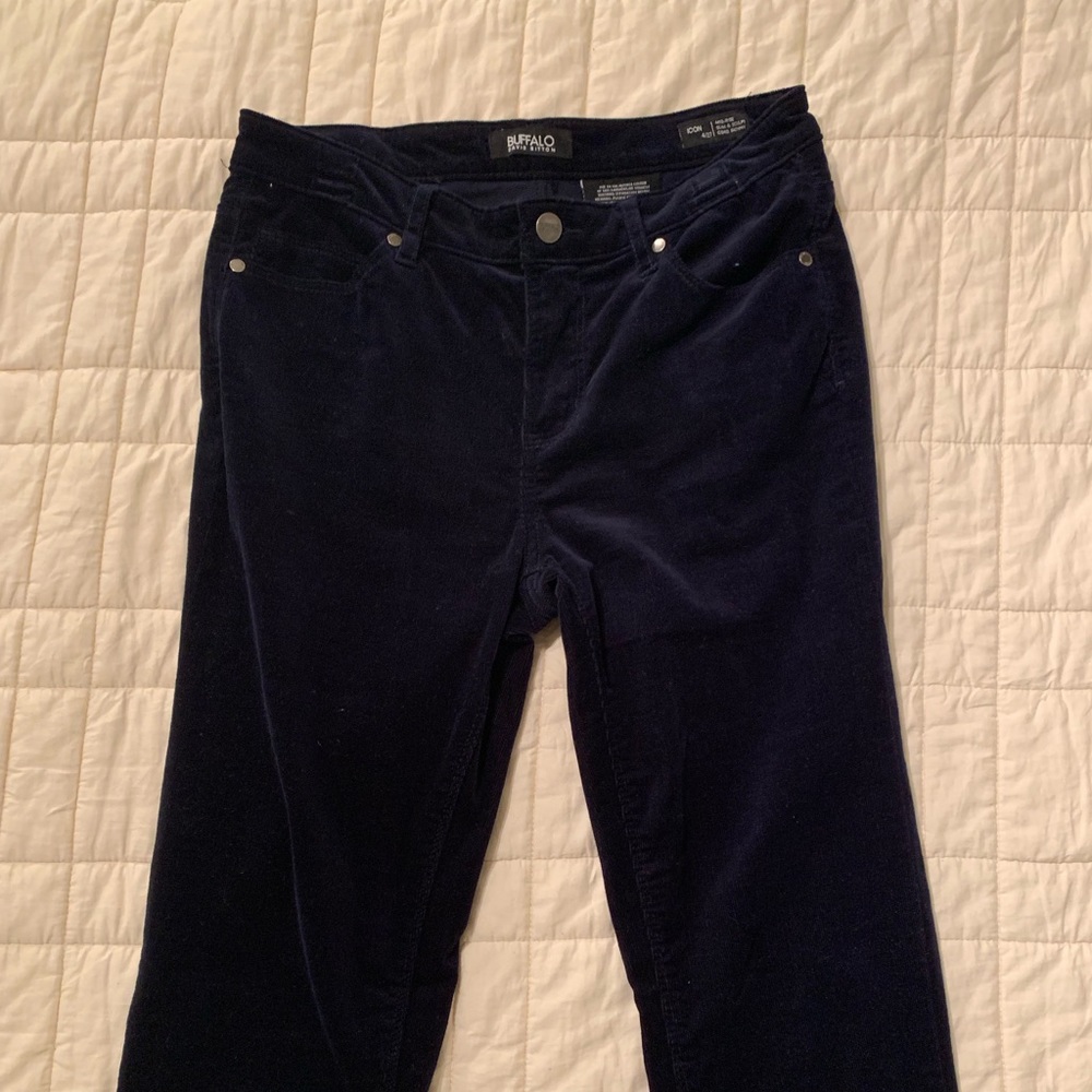 BUFFALO mid rise, corduroy, navy blue pant